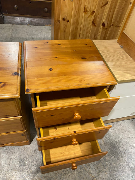 Pair of Bedside Tables REF