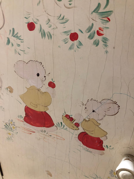 Vintage Compact Child’s Wardrobe