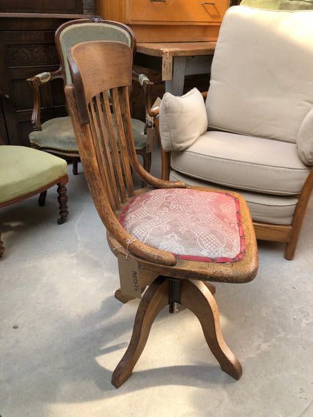 GHC - Antique Captains Chair