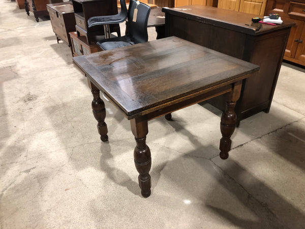 Oak drawer leaf table.