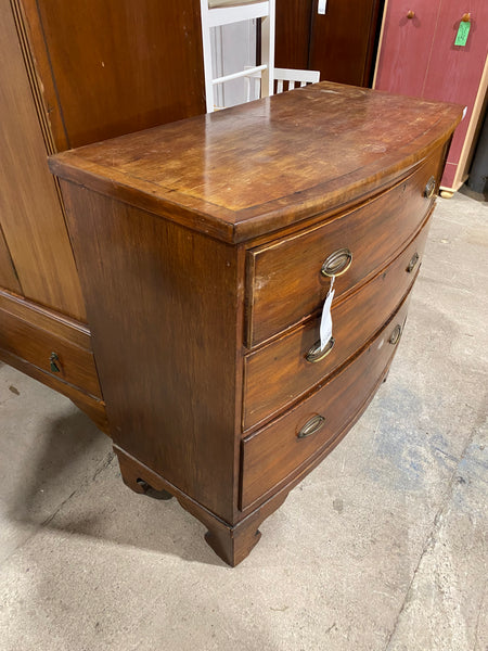 Bow Fronted Chest of Drawers