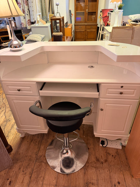 White Gloss Welcome Desk