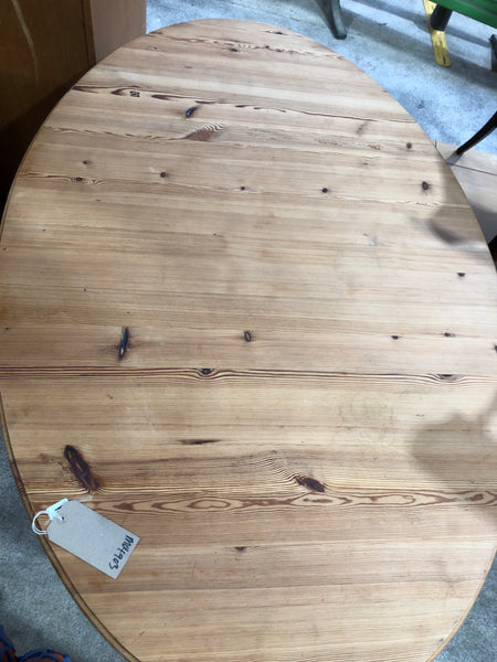 Pine Oval Pedestal Dining Table