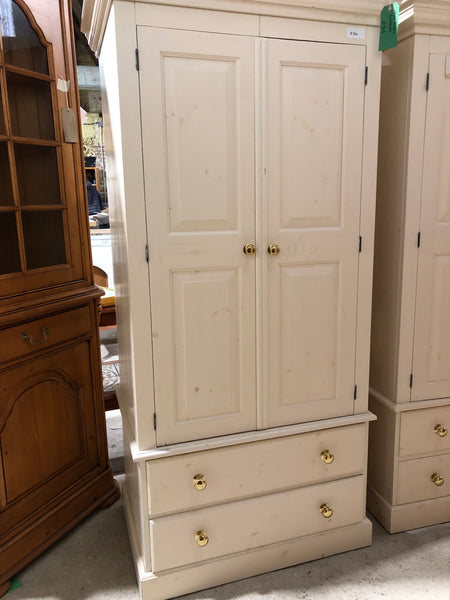 White Pine Wardrobe - REF