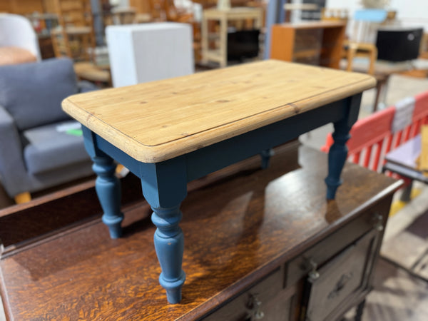 Pine Farmhouse Style Coffee Table