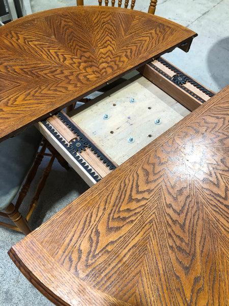 Ornate Solid Oak Extendable Dining Table & 4 Chairs