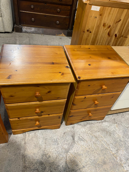 Pair of Bedside Tables REF