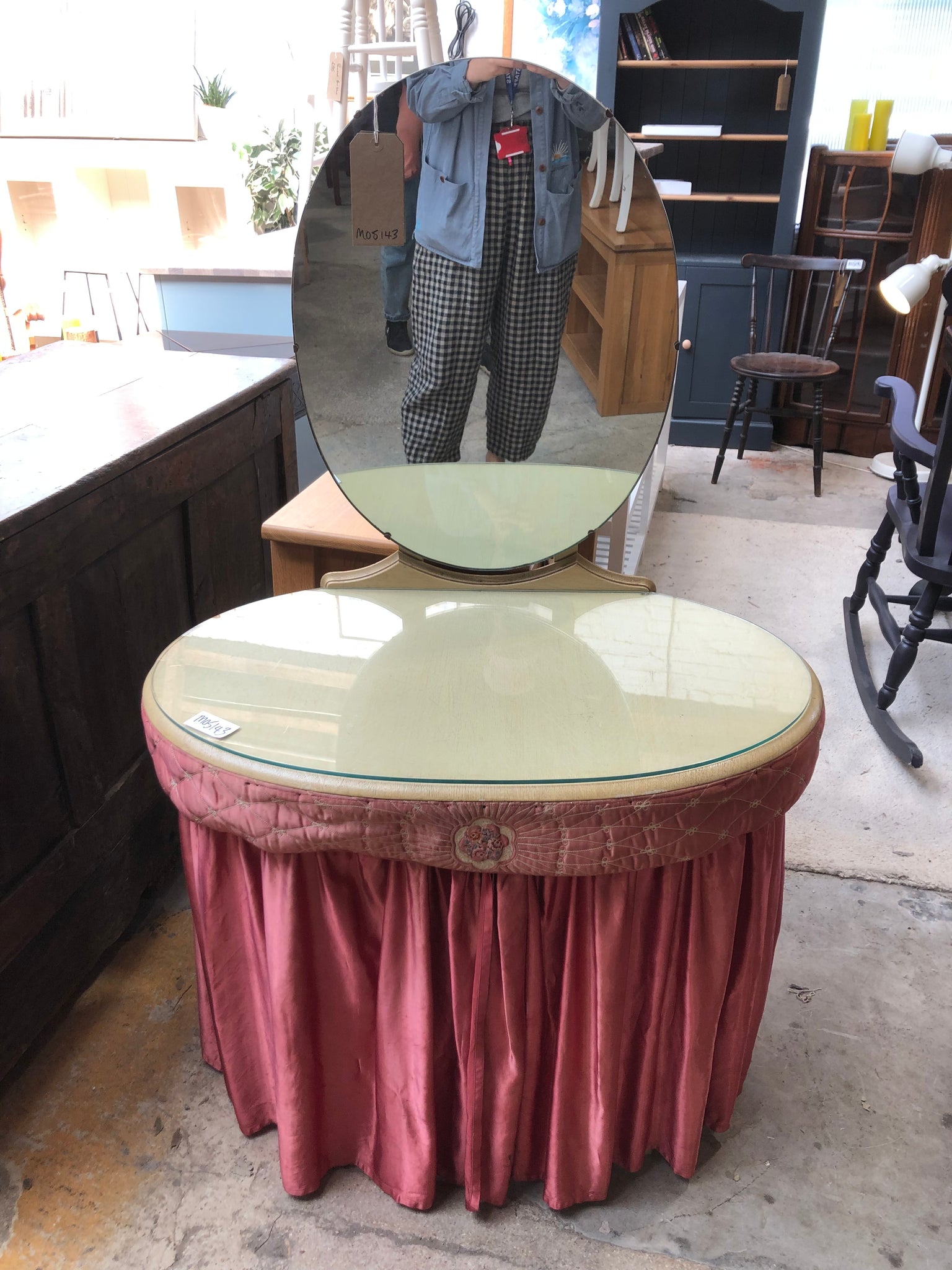 Vintage Vanity Table