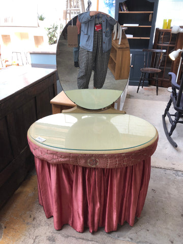 Vintage Vanity Table
