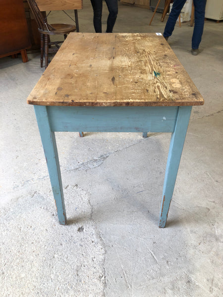 Rustic Farmhouse Pine Occasional Table