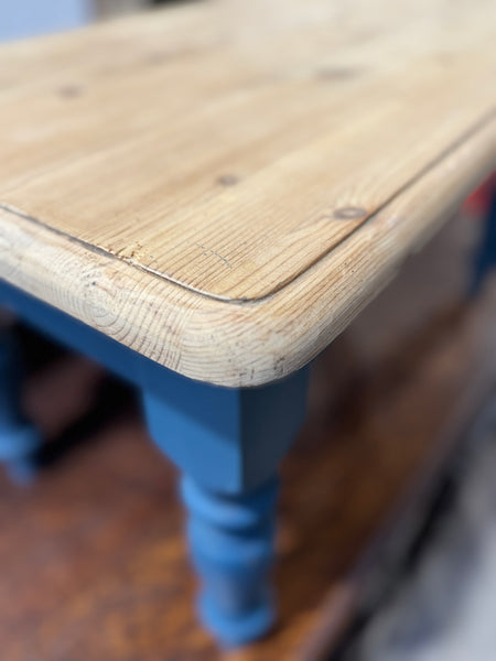 Pine Farmhouse Style Coffee Table