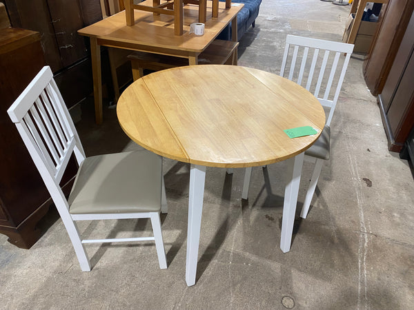 REF - GHC - Table & 2 Chairs