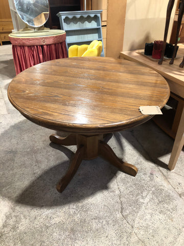 Round Pedestal Oak Veneer Dining Table