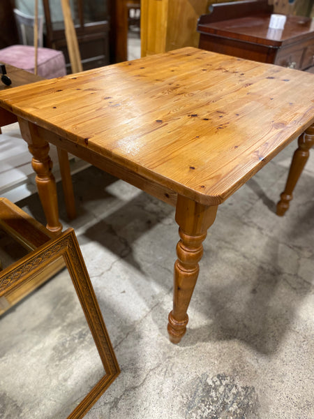 Pine Farmhouse Kitchen Table