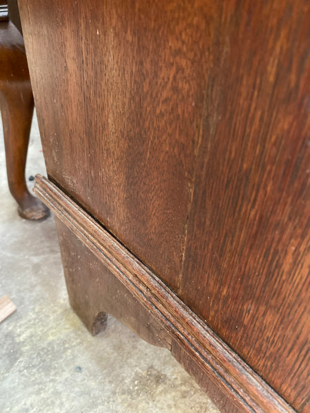 Oak Bureau