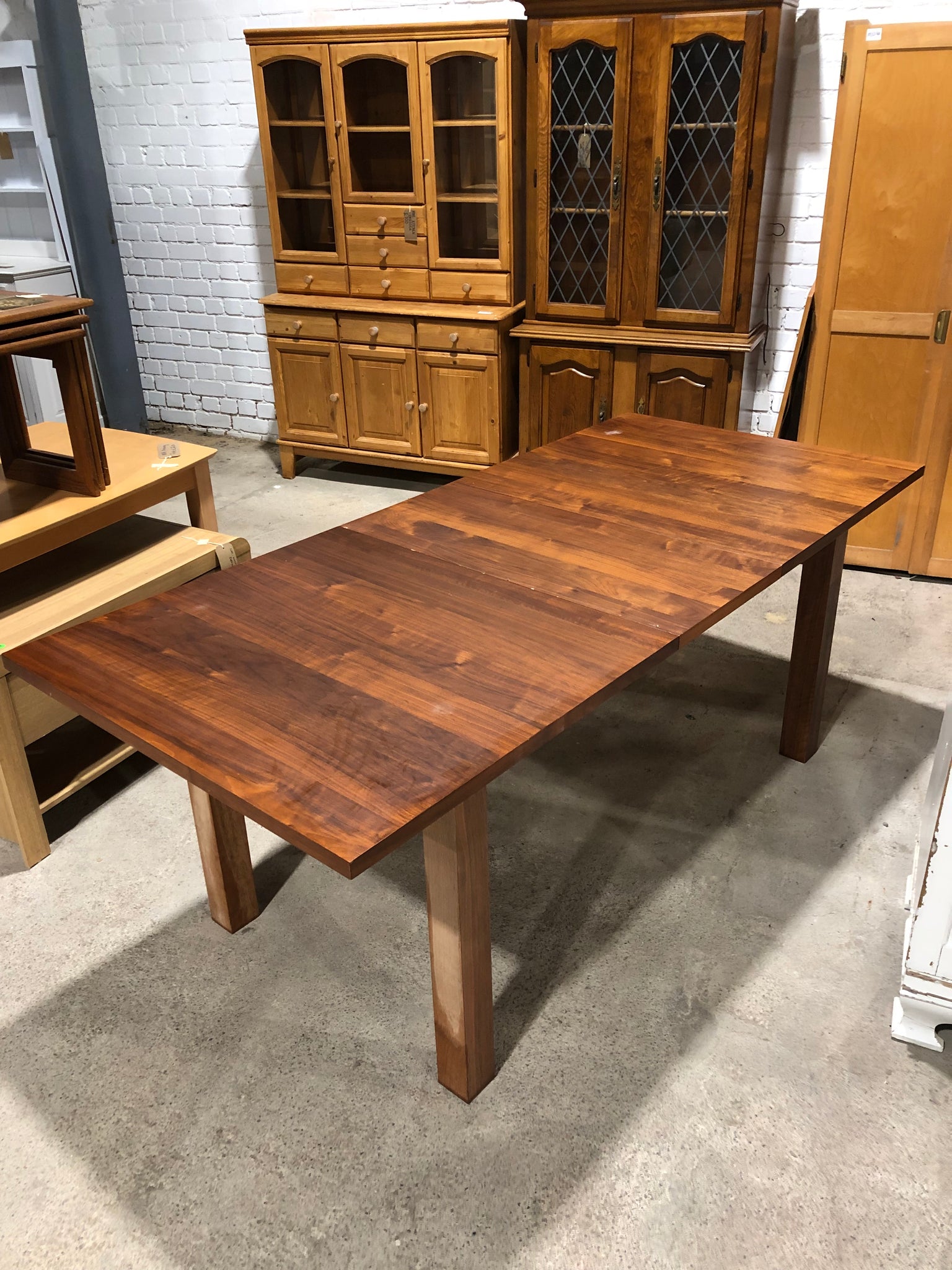 Extendable Veneer Dining Table