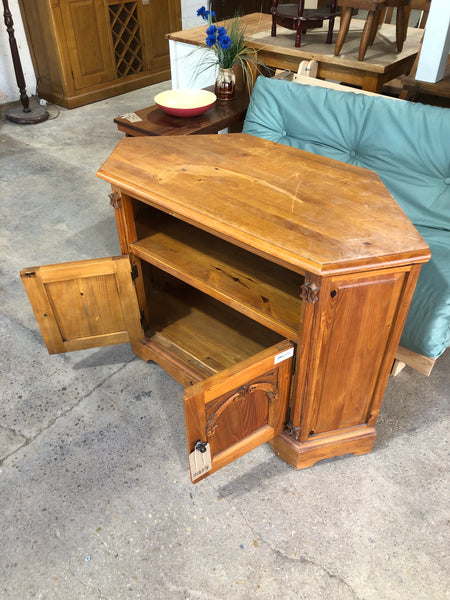 Pine Corner TV Unit