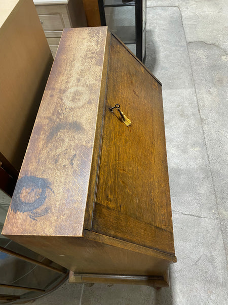 Queen Anne style Bureau
