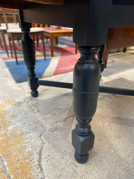 Cotswold Style Oak Draw Leaf Table