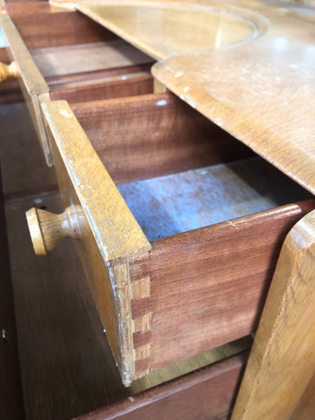 GHC - Vintage Austinsuite Dressing Table