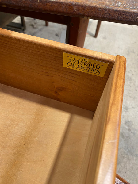 Pine Pedestal Desk