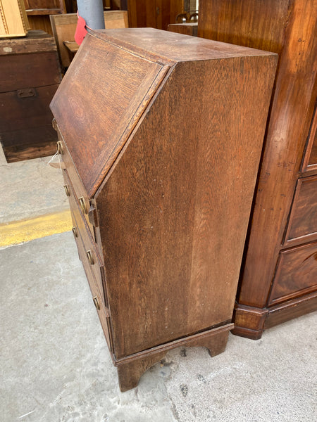 Oak Bureau