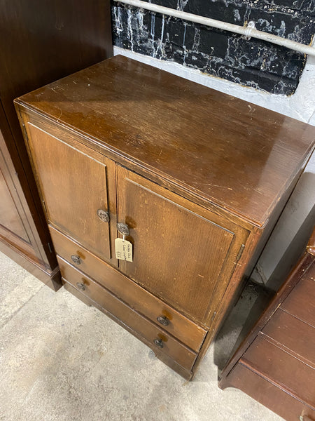 Vintage Oak Veneer Linen Cupboard