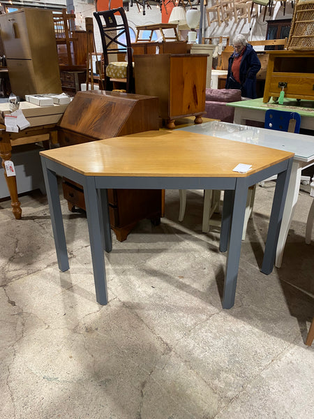Corner Desk
