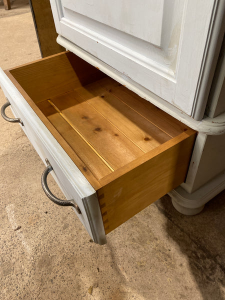 Cotswold Collection Slim Wardrobe