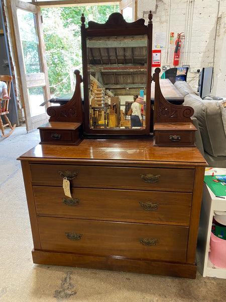 Dressing Chest with Mirror GHC
