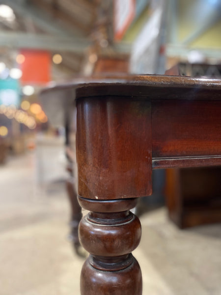 Victorian Mahogany Dining Table