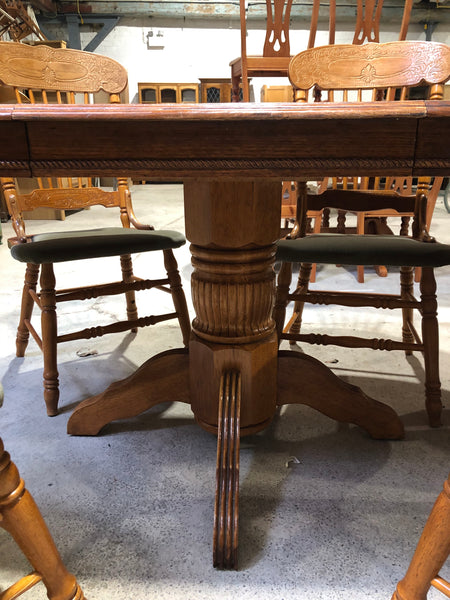 Ornate Solid Oak Extendable Dining Table & 4 Chairs