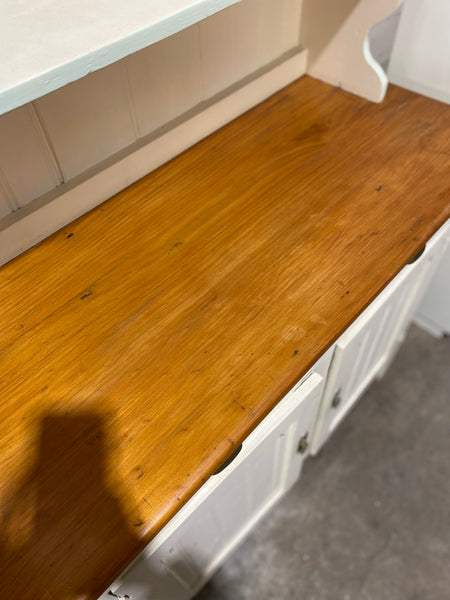 Country Kitchen Welsh Dresser