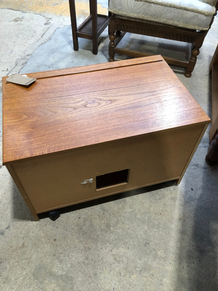 TV Stand on Wheels