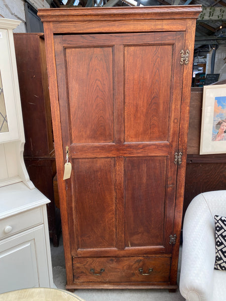 Oak Linen Cupboard