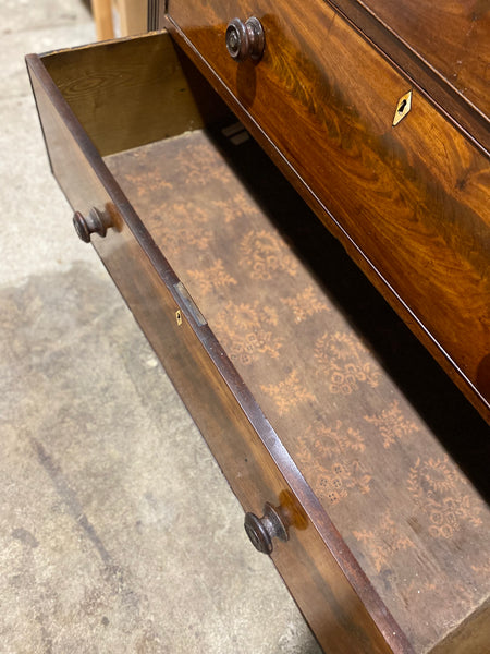 Antique Mahogany Chest of Drawers
