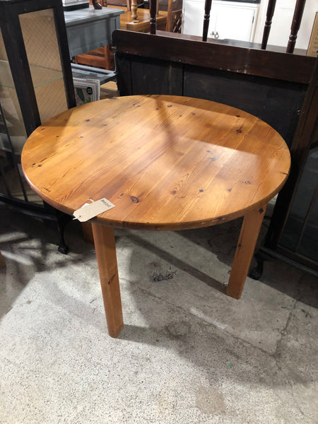 Round Pine Dining Table