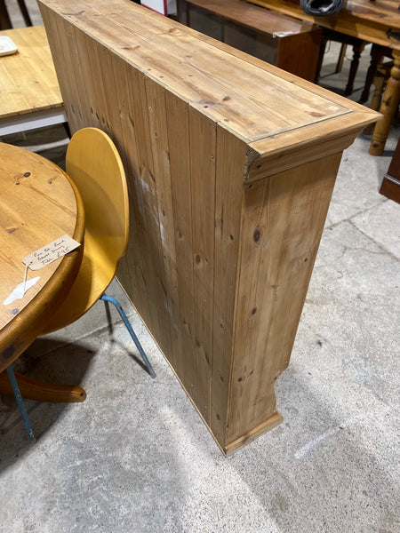 GHC - Pine Dresser Top