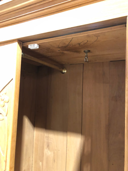 Carved Detail Oak Single Wardrobe