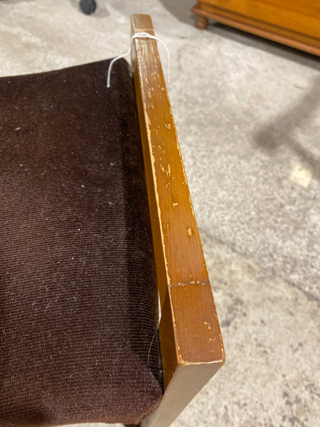 GHC - Vintage Telephone Seat