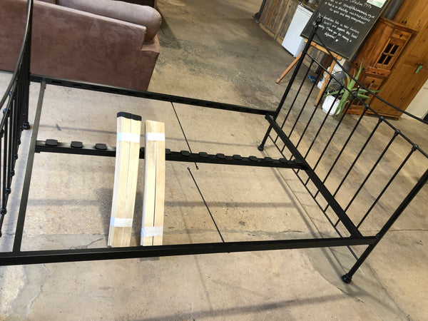 King Size Metal Bed