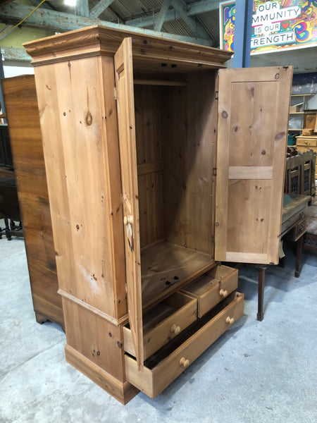 Solid Pine Double Wardrobe - GHC