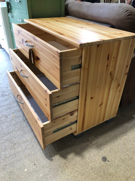 Pine Chest of 3 Drawers
