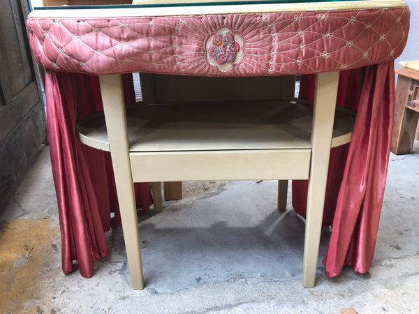 Vintage Vanity Table
