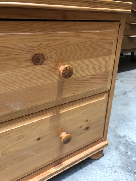 REF - Small Pine Chest of Drawers
