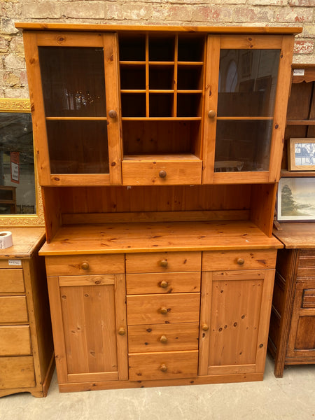 Pine Dresser