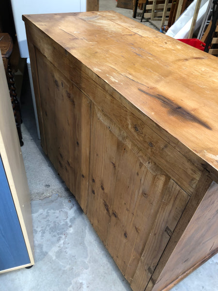 Rustic Vintage Pine Chest of Drawers
