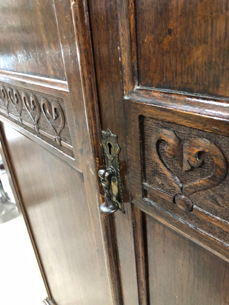 Antique Gentleman’s Wardrobe