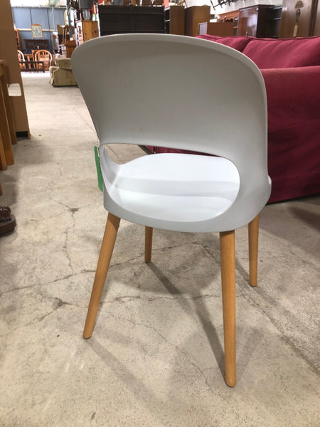 Contemporary Pale Wooden Dining Table & 3 Chairs - REF