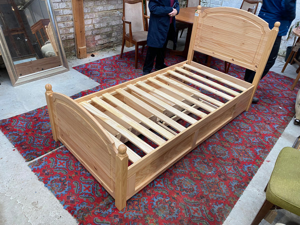 REF - Pine Single Bedframe with Storage